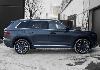 Подержанный автомобиль Geely Monjaro 2024 года (4 фото)