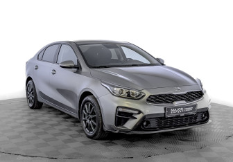 Подержанный автомобиль Kia Cerato Sedan 2018 года (3 фото)