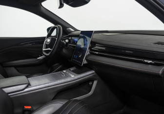 Подержанный автомобиль Geely Preface 2024 года (12 фото)