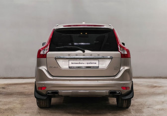 Подержанный автомобиль Volvo XC60 2014 года (6 фото)