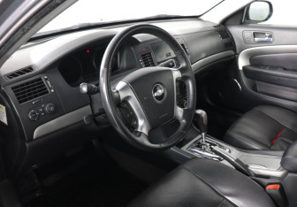 Подержанный автомобиль Chevrolet Epica 2011 года (9 фото)