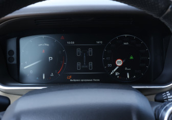 Подержанный автомобиль Land Rover Range Rover Sport 2015 года (28 фото)