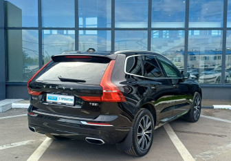Подержанный автомобиль Volvo XC60 2020 года (5 фото)