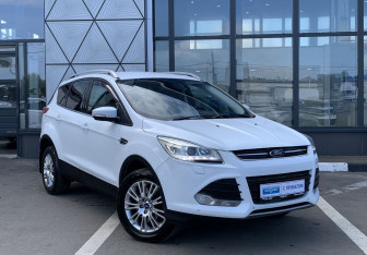 Подержанный автомобиль Ford Kuga 2014 года (3 фото)