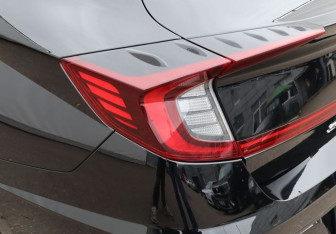 Подержанный автомобиль Hyundai Sonata 2023 года (21 фото)