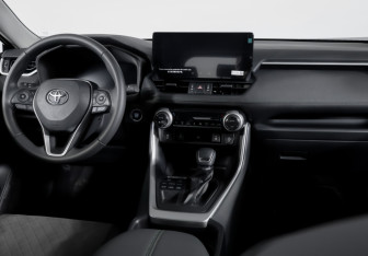 Новый Toyota RAV4 2025 (12 фото)