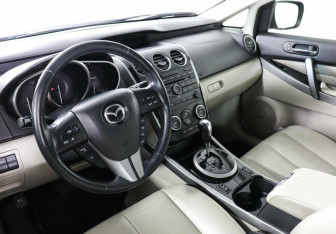 Подержанный автомобиль Mazda CX-7 2011 года (7 фото)