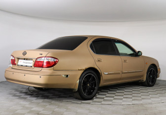 Подержанный автомобиль Nissan Maxima 2004 года (3 фото)