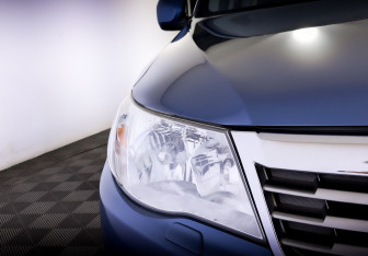 Подержанный автомобиль Subaru Forester Suv 2010 года (17 фото)