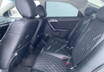 Подержанный автомобиль Kia Cerato Sedan 2009 года (10 фото)