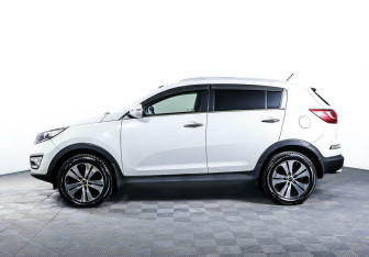 Подержанный автомобиль Kia Sportage 2012 года (3 фото)