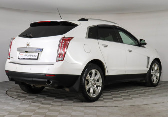 Подержанный автомобиль Cadillac SRX 2013 года (5 фото)