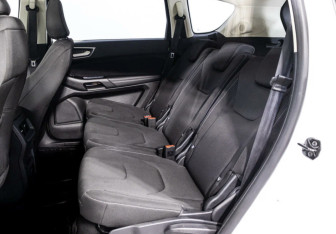 Подержанный автомобиль Ford S-MAX 2018 года (15 фото)