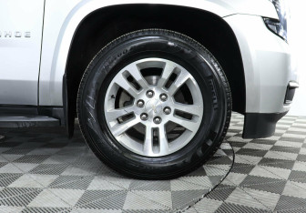 Подержанный автомобиль Chevrolet Tahoe 2017 года (5 фото)