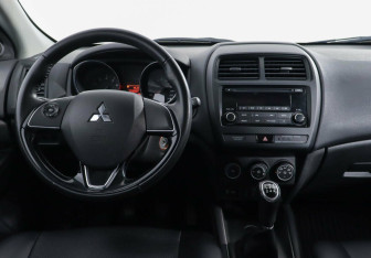 Подержанный автомобиль Mitsubishi ASX 2019 года (9 фото)