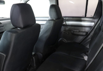Подержанный автомобиль Suzuki Swift Hatchback 2006 года (12 фото)