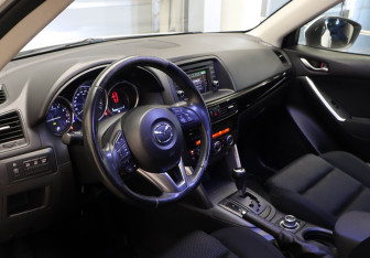 Подержанный автомобиль Mazda CX-5 2012 года (7 фото)