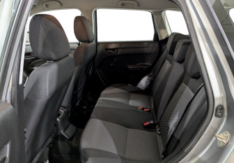 Подержанный автомобиль Suzuki Vitara 2021 года (3 фото)