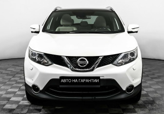 Подержанный автомобиль Nissan Qashqai 2018 года (2 фото)