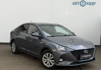 Подержанный автомобиль Hyundai Solaris Sedan 2021 года (3 фото)