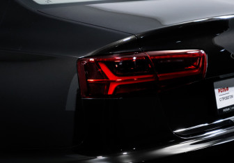 Подержанный автомобиль Audi A6 Sedan 2015 года (17 фото)