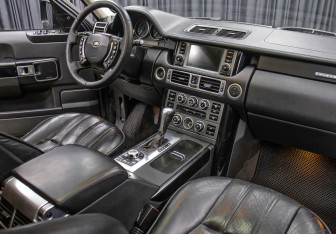 Подержанный автомобиль Land Rover Range Rover 2008 года (9 фото)