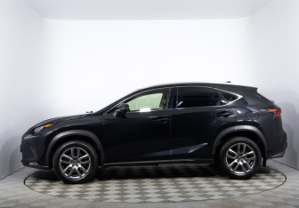 Подержанный автомобиль Lexus NX 2018 года (8 фото)