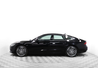 Подержанный автомобиль Audi A7 2018 года (8 фото)