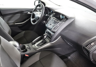 Подержанный автомобиль Ford Focus Wagon 2013 года (7 фото)