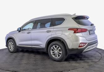 Подержанный автомобиль Hyundai Santa Fe 2020 года (7 фото)