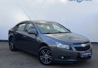 Подержанный автомобиль Chevrolet Cruze Sedan 2011 года (3 фото)
