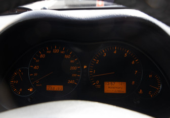 Подержанный автомобиль Toyota Avensis Sedan 2006 года (9 фото)