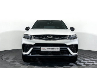 Подержанный автомобиль Geely Tugella 2022 года (2 фото)