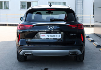Подержанный автомобиль Infiniti QX50 2021 года (6 фото)