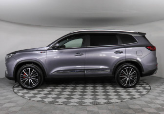 Подержанный автомобиль Chery Tiggo 8 Pro 2022 года (8 фото)