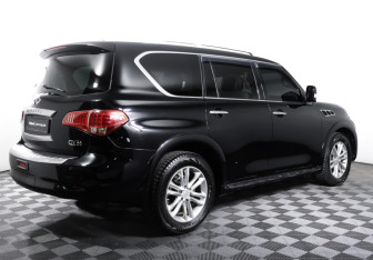 Подержанный автомобиль Infiniti QX56 2012 года (5 фото)