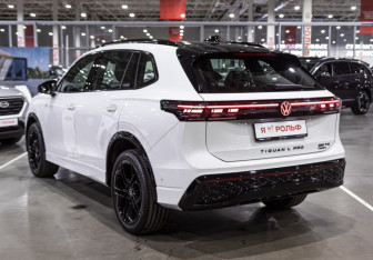 Новый Volkswagen Tiguan 2025 (8 фото)