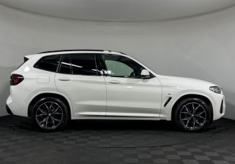 Подержанный автомобиль BMW X3 2023 года (6 фото)