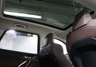 Подержанный автомобиль BMW X1 2023 года (20 фото)