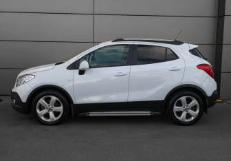 Подержанный автомобиль Opel Mokka 2014 года (8 фото)