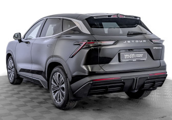 Подержанный автомобиль Jetour Dashing 2023 года (8 фото)