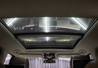 Подержанный автомобиль Land Rover Range Rover 2016 года (17 фото)