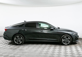 Подержанный автомобиль Kia K5 2020 года (4 фото)
