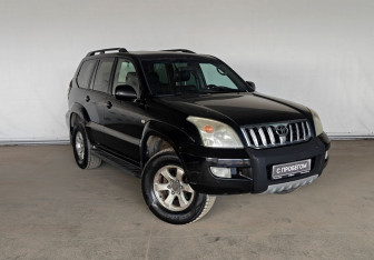 Подержанный автомобиль Toyota Land Cruiser Prado 2008 года (3 фото)