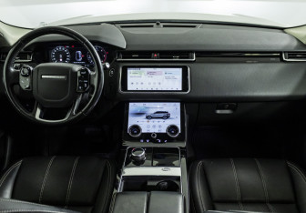 Подержанный автомобиль Land Rover Range Rover Velar 2019 года (12 фото)