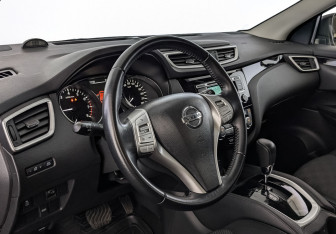 Подержанный автомобиль Nissan Qashqai 2017 года (15 фото)