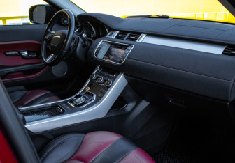 Подержанный автомобиль Land Rover Range Rover Evoque 2012 года (5 фото)