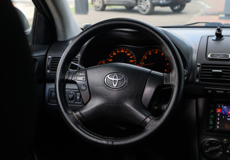 Подержанный автомобиль Toyota Avensis Sedan 2007 года (11 фото)