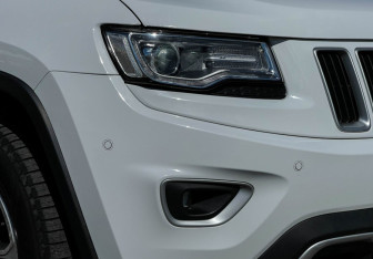 Подержанный автомобиль Jeep Grand Cherokee 2016 года (21 фото)