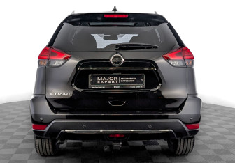 Подержанный автомобиль Nissan X-Trail 2020 года (6 фото)